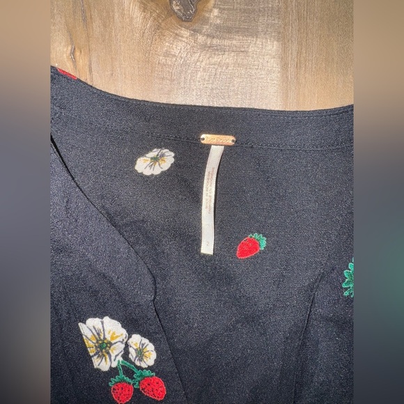 Free People Dream Girl Black Strawberry Floral Print Mini Dress Size 2 - Picture 9 of 15